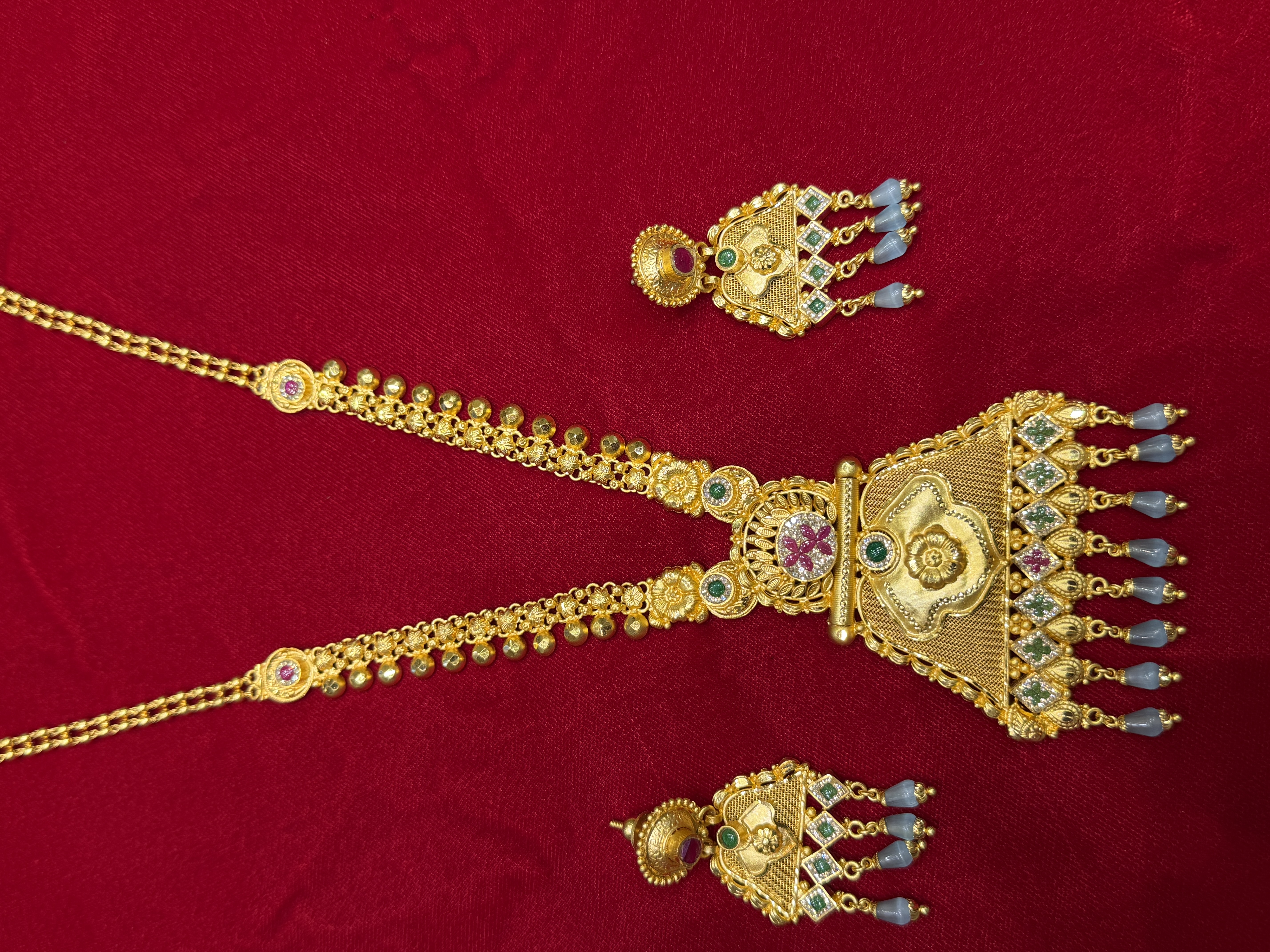 SEMI ANTIQUE JEWELLERY