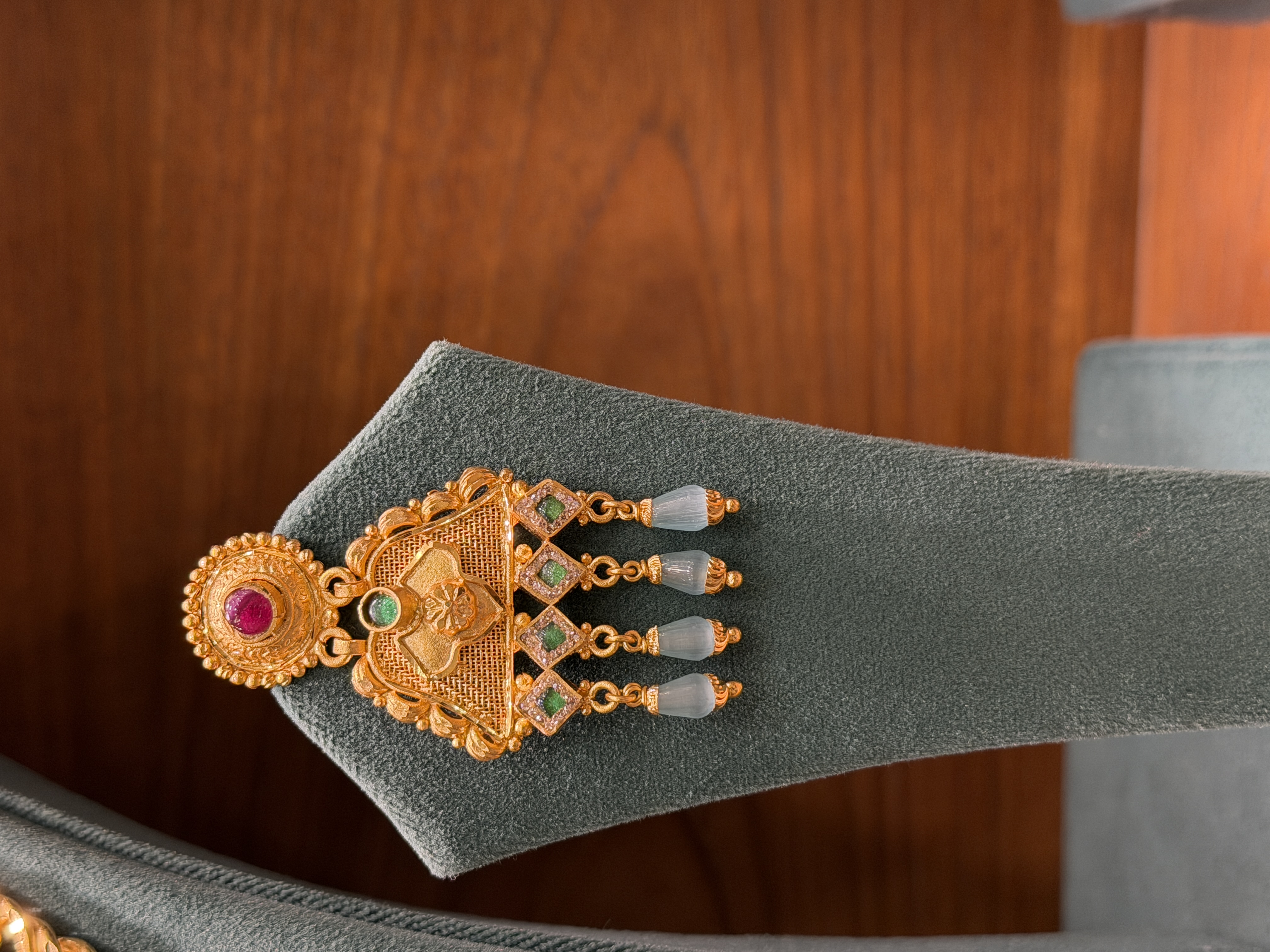 SEMI ANTIQUE JEWELLERY