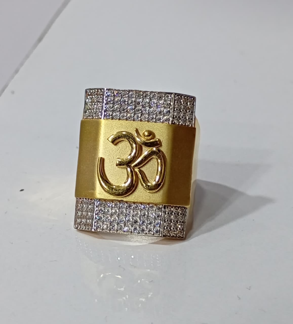 AUM RING